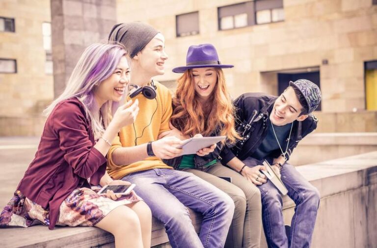 Czy 15-latek to jeszcze dziecko, czy już młody dorosły?