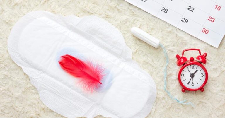 Czy miesiączka oznacza, że nie mogę być w ciąży?